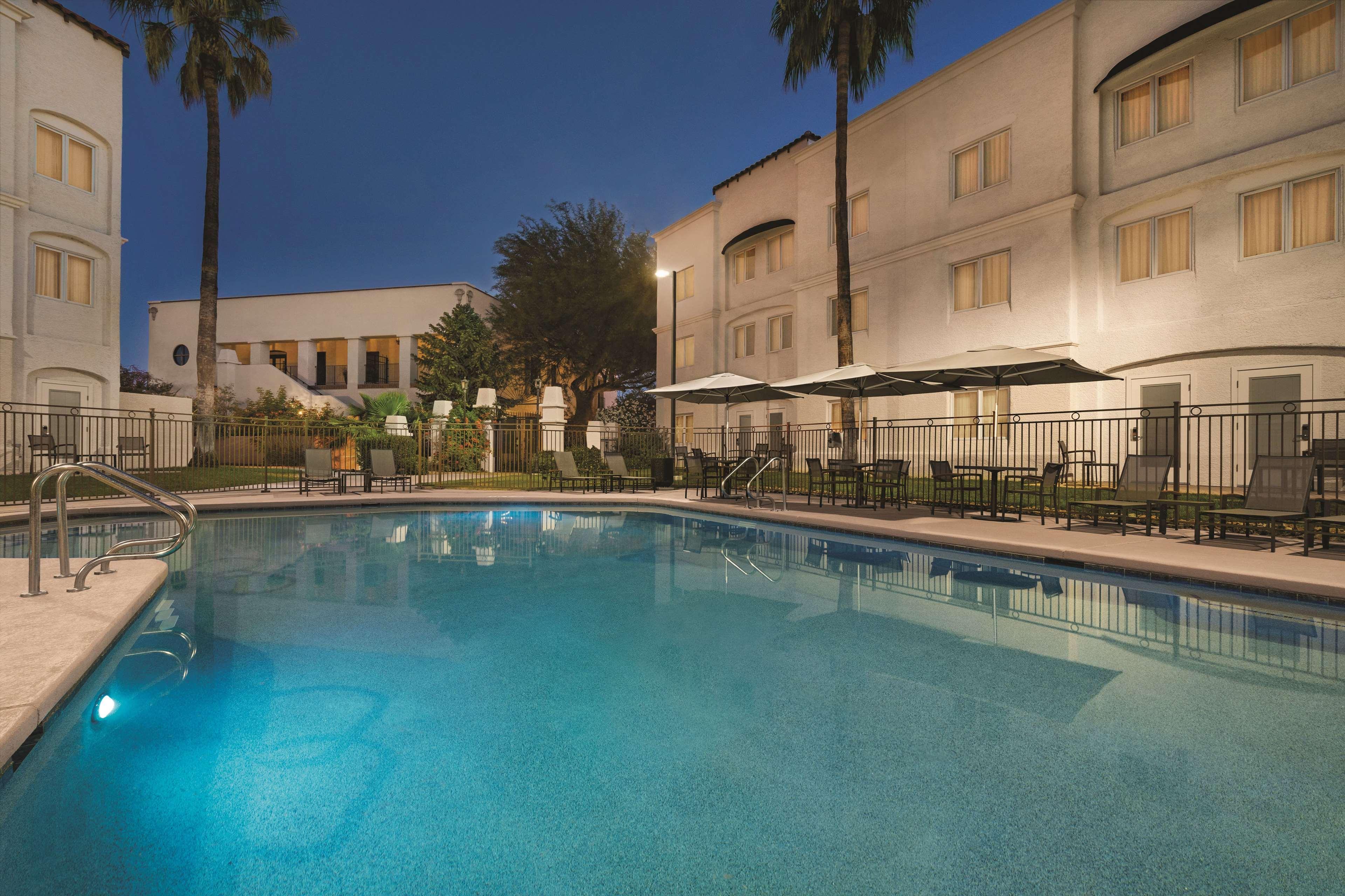 Homewood Suites Tucson St. Philip'S Plaza University Bagian luar foto